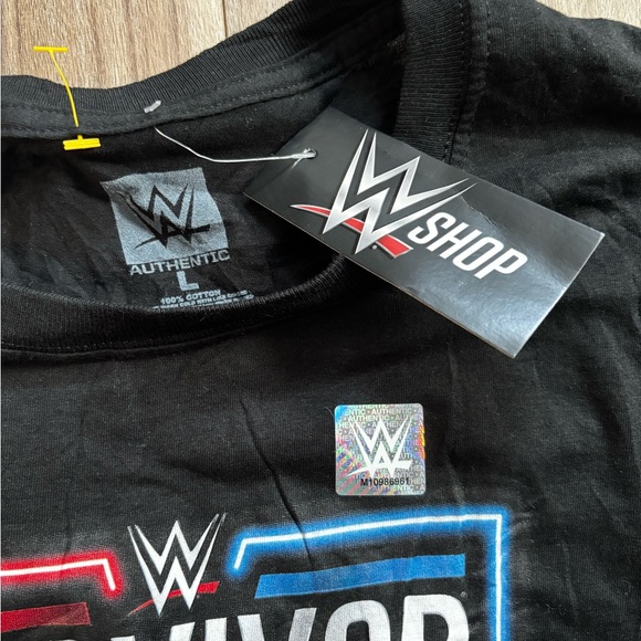 Large 2022 WWE Black War Games Graphic Tee - Picture 3 of 3